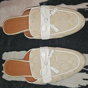 Coach cream/ivory mules